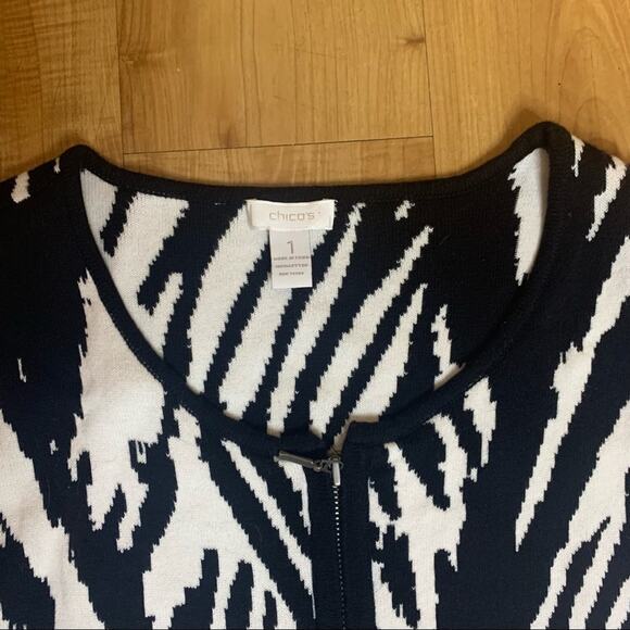 Chico’s Zebra Zip Up Cardigan Medium - Picture 2 of 5
